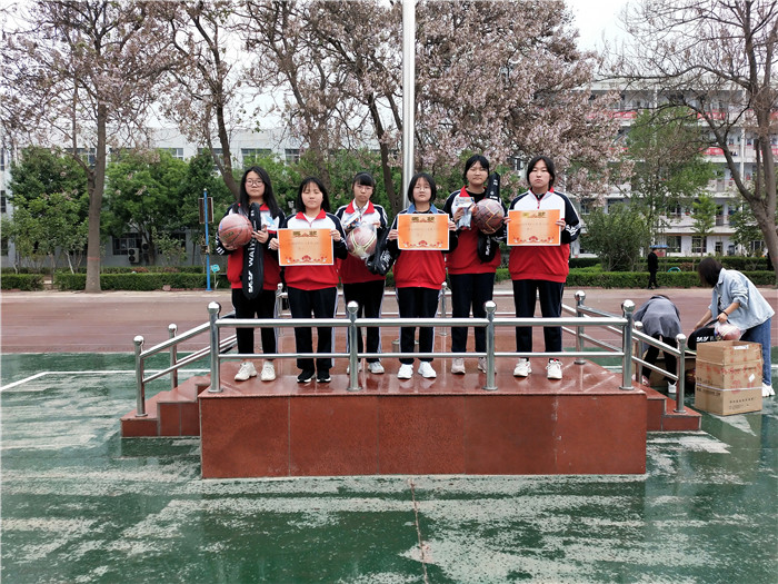优胜 班级.jpg